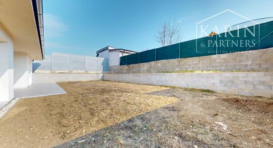 Na predaj novostavba 4 - izbový rodinný dom s dvoj garážou, Holíč.