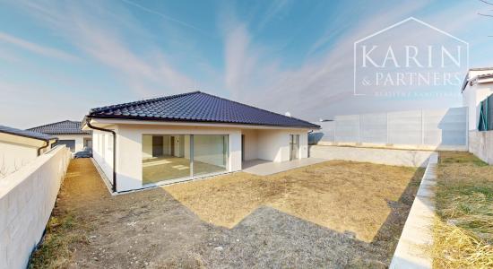 Na predaj novostavba 4 - izbový rodinný dom s dvoj garážou, Holíč.