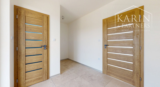 Na predaj novostavba 4 - izbový rodinný dom s dvoj garážou, Holíč.