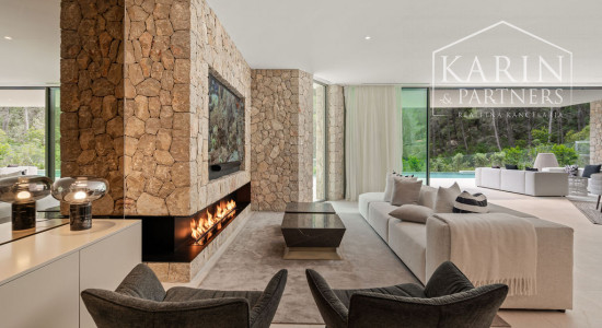 REZERVOVANA - LUXUSNÁ VILA NA MALORKE - KRÁSNY POZEMOK - BAZÉN - NOVOSTAVBA - LUKRATÍVNE MIESTO V PALME - ŠPANIELSKO - CENA: V RK