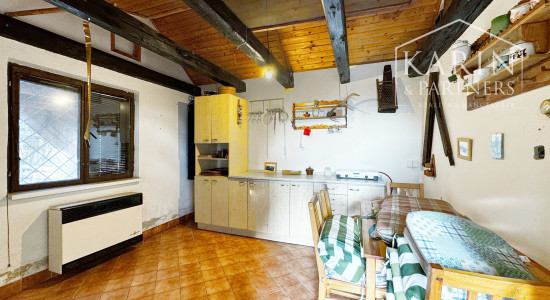 ZĽAVA Záhradná chata s kúrením, elektrinou a studňou, Holíč - Kamenica