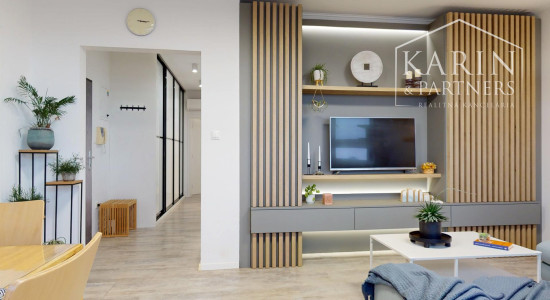 ZARIADENÝ TROJIZBOVÝ BYT PREROBENÝ NA ŠTVORIZBOVÝ