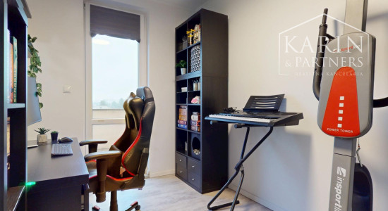 ZARIADENÝ TROJIZBOVÝ BYT PREROBENÝ NA ŠTVORIZBOVÝ