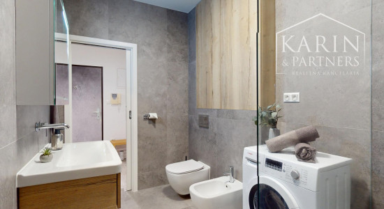 ZARIADENÝ TROJIZBOVÝ BYT PREROBENÝ NA ŠTVORIZBOVÝ