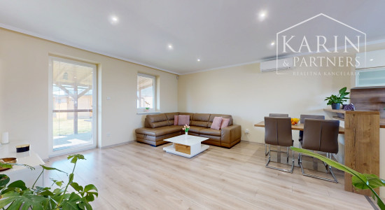 3 IZBOVÝ RODINNÝ DOM  V OBCI HRUBÁ BORŠA NA PREDAJ