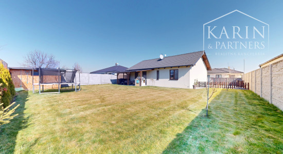 3 IZBOVÝ RODINNÝ DOM  V OBCI HRUBÁ BORŠA NA PREDAJ