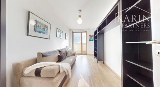 REZERVOVANÉ 3I BYT NA NAJVYŠŠOM POSCHODÍ S LODŽIOU A PIVNICOU