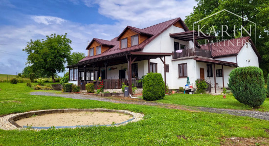 6-izbový dom pri vode s pozemkom o rozlohe 4486 m2