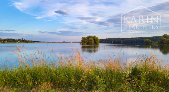 6-izbový dom pri vode s pozemkom o rozlohe 4486 m2