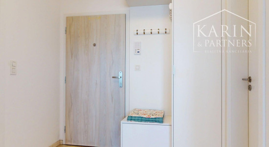 REZERVOVANÉ- Zariadený 2i. byt | loggia | šatník | parking | Malé Krasňany