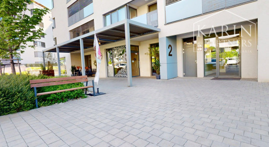 REZERVOVANÉ- Zariadený 2i. byt | loggia | šatník | parking | Malé Krasňany