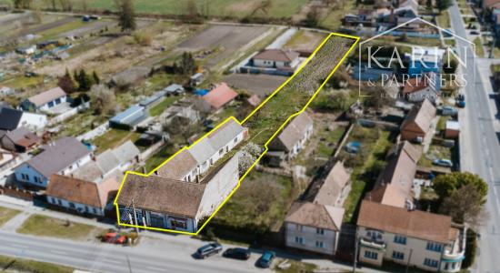 Podnikateľský objekt - dvojdom s veľkým pozemkom