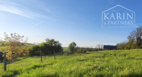 Znížená cena: Stavebný pozemok, obec Čechy