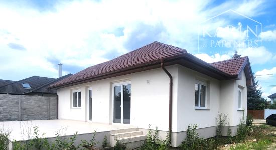Predaj - Rodinné  domy,  3 a 4 izbové, nízko-energetické novostavby ,,Typ Bungalov“ RAJKA - Maďarsko