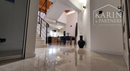 Luxusný štýlový rodinný dom v Nových Zámkoch