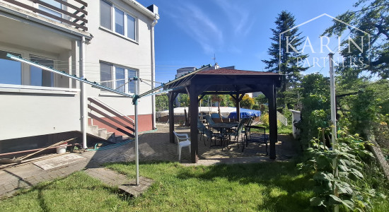 NA PREDAJ 4 IZBOVÝ RODINNÝ DOM S GARÁŽOU A BAZÉNOM V SENCI