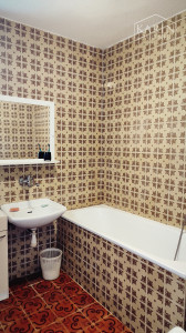 Priestranný rodinný dom, na veľkom pozemku, Komjatice