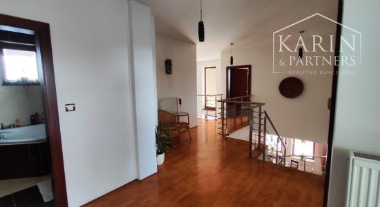 Luxusný štýlový rodinný dom v Andovciach
