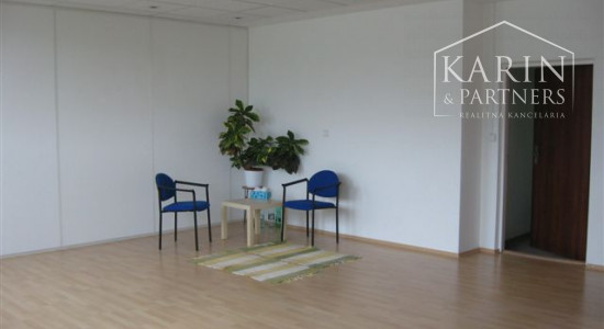 Prenájom klimatizovaná kancelária 27,58 m2, ul. Polianky, BA IV., Dúbravka
