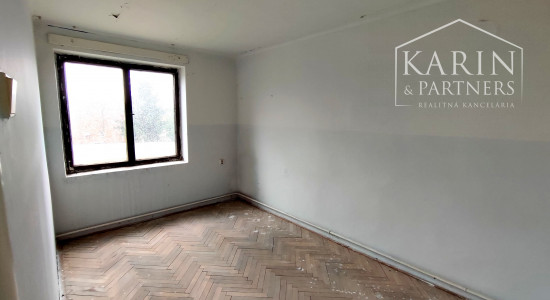 EXKLUZÍVNE: 3-izb.Byt za cenu chatky!Tehlová bytovka,Modrany