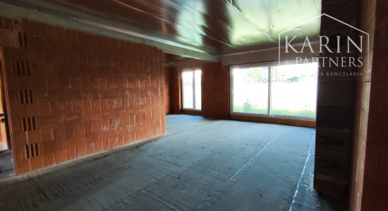 Výhodná ponuka: Na predaj moderný a kvalitný rodinný dom - novostavba v Šuranoch, slnečný pozemok