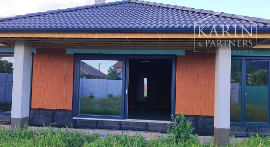 Výhodná ponuka: Na predaj moderný a kvalitný rodinný dom - novostavba v Šuranoch, slnečný pozemok