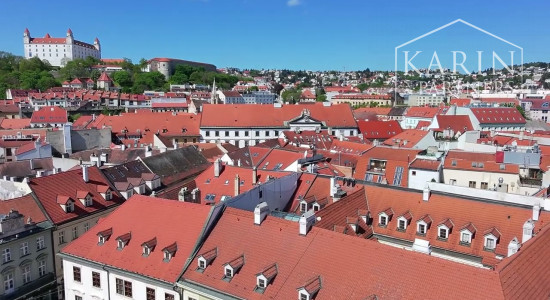 Hľadám 2 izbový byt v BA-Staré Mesto