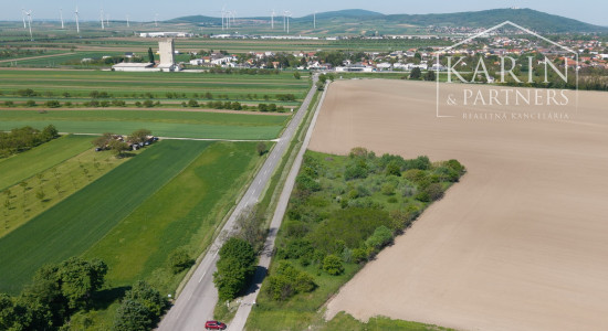 Investičný stavebný pozemok – Jarovce (Bratislava) | 2 628 m² | výborná poloha pri hraniciach s Rakúskom
