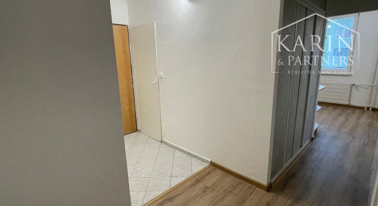 NA PRENÁJOM: Veľký 2 izbový byt s dvoma balkónmi, N.Zámky