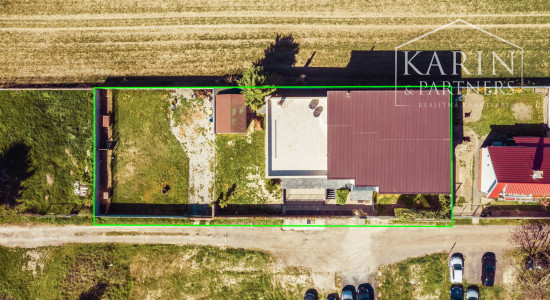 Moderný a priestranný 5 izbový zrekonštruovaný rodinný dom s veľkým pozemkom v Bratislave