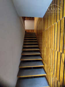 Znížená cena: Veľký poschodový rodinný dom s dvomi garážami, v oblúbenej pokojnej lukratívnej lokalite, Nové Zámky