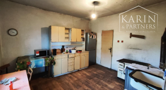 Reservé: Výhodná ponuka: EXKLUZÍVNE IBA U NÁS: Rodinný dom s pozemkom, Vinodol