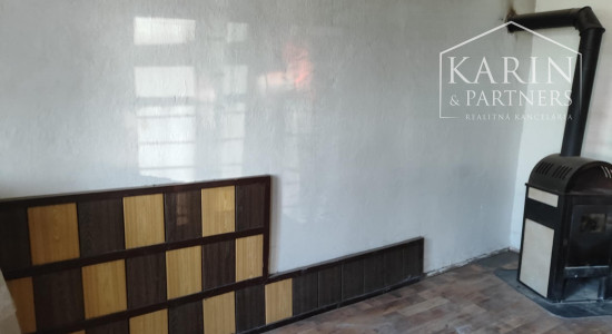 Reservé: Výhodná ponuka: EXKLUZÍVNE IBA U NÁS: Rodinný dom s pozemkom, Vinodol