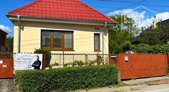 4-izbový dom so záhradou, vínnou pivnicou a ovocným sadom v obci Golianovo – ideálne miesto pre pokojný život blízko Nitry - PREDANÝ