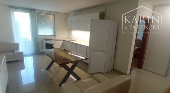 Na prenájom: 3 izbový moderný byt s 2-mi balkónmi, v Nových Zámkoch