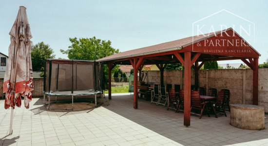 3i Rodinný dom využívaný naposledy ako pohostinstvo v obci Brodské