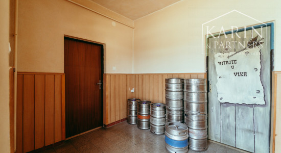 3i Rodinný dom využívaný naposledy ako pohostinstvo v obci Brodské