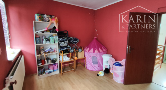 Rezervované: Rodinný dom s garážou a terasou, Palárikovo