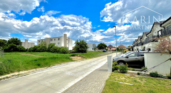 Stavebný pozemok pre rodinné domy aj bytový dom, 1695 m2, Hlboké