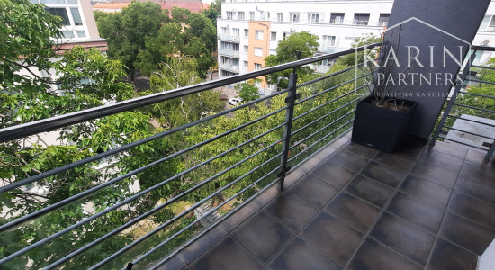 PRENAJATY: 2 I. BYT 70 M2, BRATISLAVA - RUŽINOV - NIVY, ZÁHRADNICKÁ ULICA (PARKOVANIE VO DVORE V CENE).