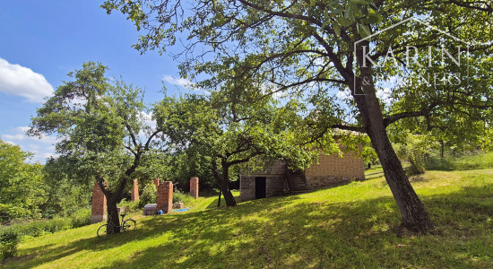 Pozemok na myjavských kopaniciach v obci Polianka 1 h od BA