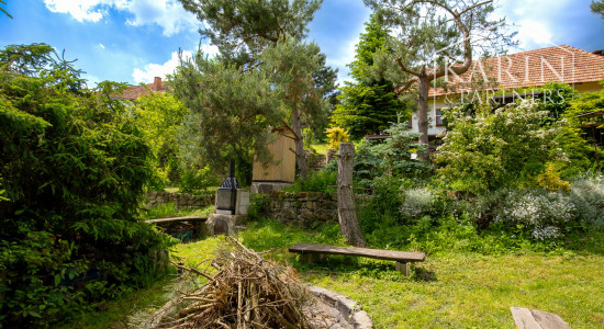 Pokojná chalupa s dušou v Štiavnických vrchoch – Jabloňovce.