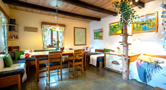 Pokojná chalupa s dušou v Štiavnických vrchoch – Jabloňovce.