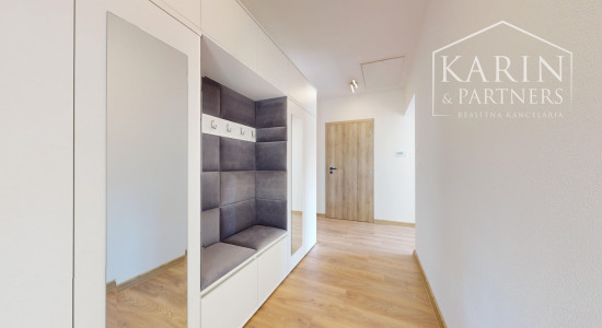 Luxusná novostavba s nadštandardným vyhotovením ihneď k nasťahovaniu v blízkosti Banskej Štiavnice