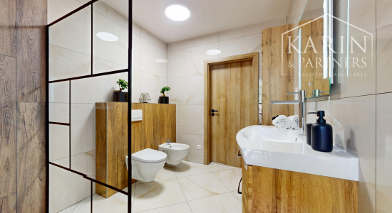 Luxusná novostavba s nadštandardným vyhotovením ihneď k nasťahovaniu v blízkosti Banskej Štiavnice