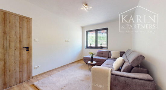 Luxusná novostavba s nadštandardným vyhotovením ihneď k nasťahovaniu v blízkosti Banskej Štiavnice