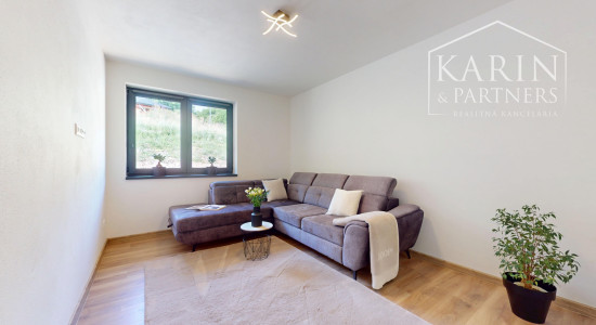 Luxusná novostavba s nadštandardným vyhotovením ihneď k nasťahovaniu v blízkosti Banskej Štiavnice