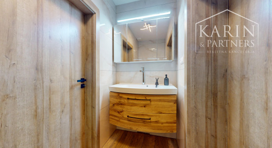 Luxusná novostavba s nadštandardným vyhotovením ihneď k nasťahovaniu v blízkosti Banskej Štiavnice