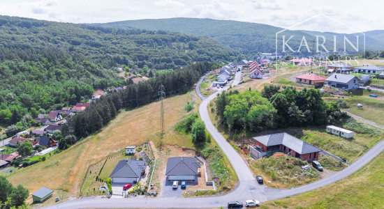 Luxusná novostavba s nadštandardným vyhotovením ihneď k nasťahovaniu v blízkosti Banskej Štiavnice