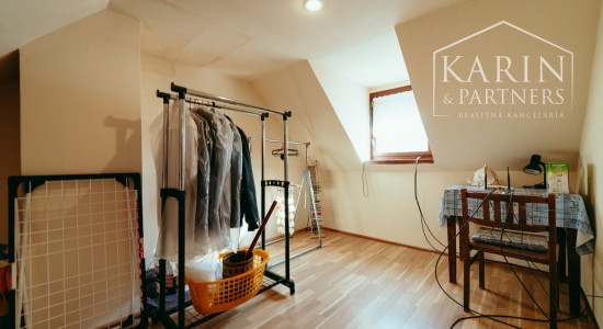 REZERVOVANÉ: 4i rodinný dom s podkrovnými izbami v obci Kúty